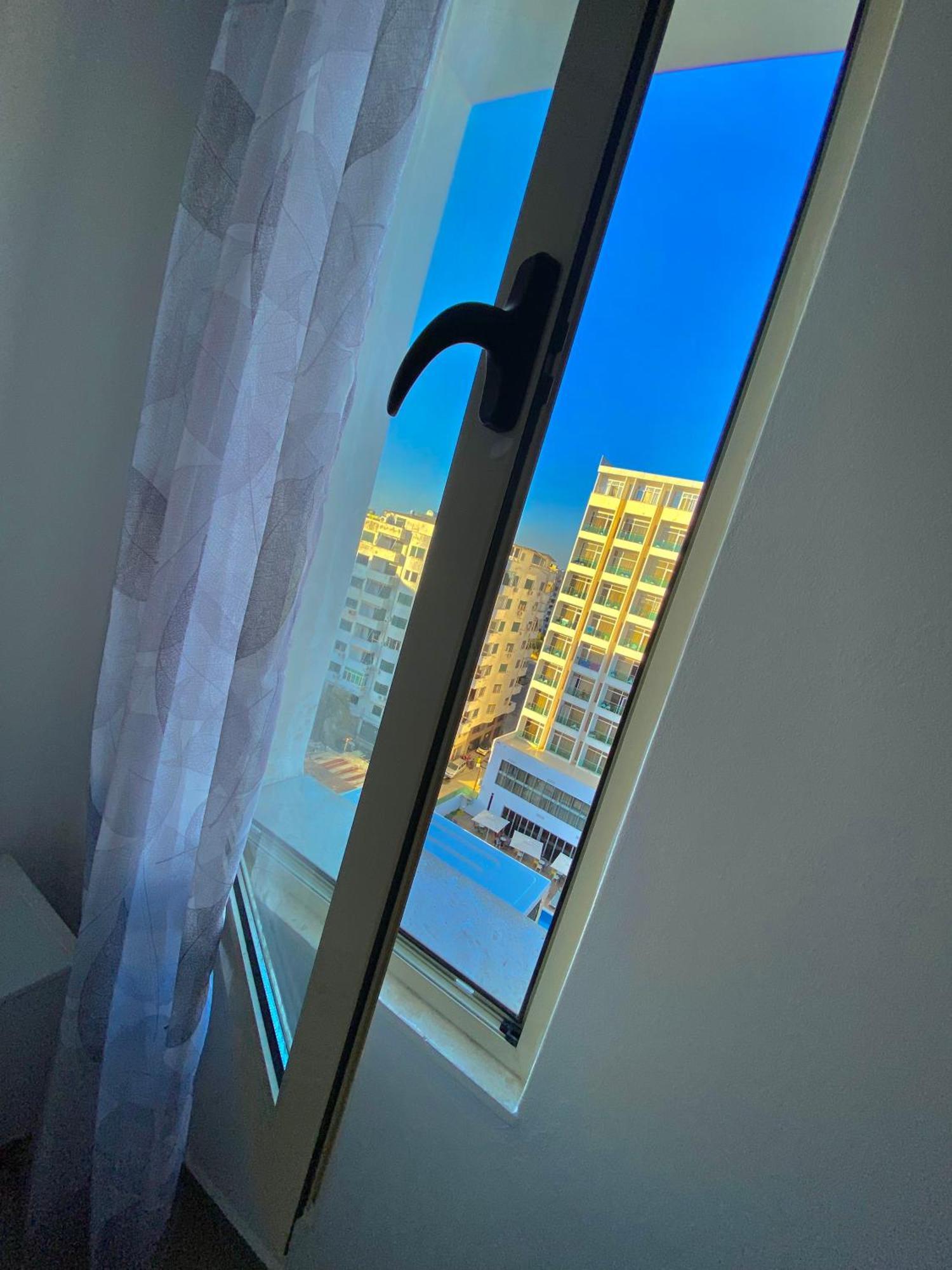 Prestige Apartament Sea View ดูร์เรส ภายนอก รูปภาพ