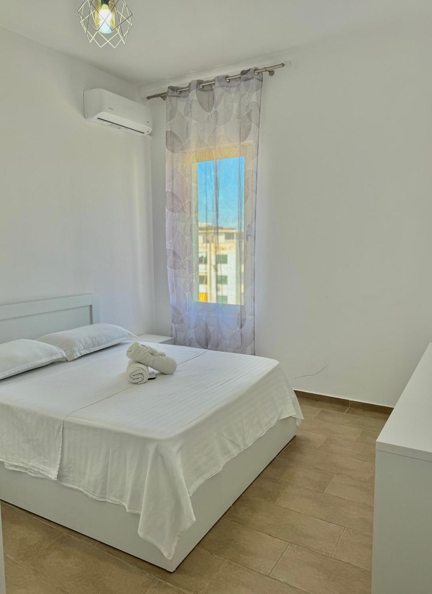 Prestige Apartament Sea View ดูร์เรส ภายนอก รูปภาพ